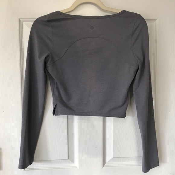 Lululemon Cropped Henley Long Sleeve Heathered Asphalt Gray Crop Top - Picture 5 of 10